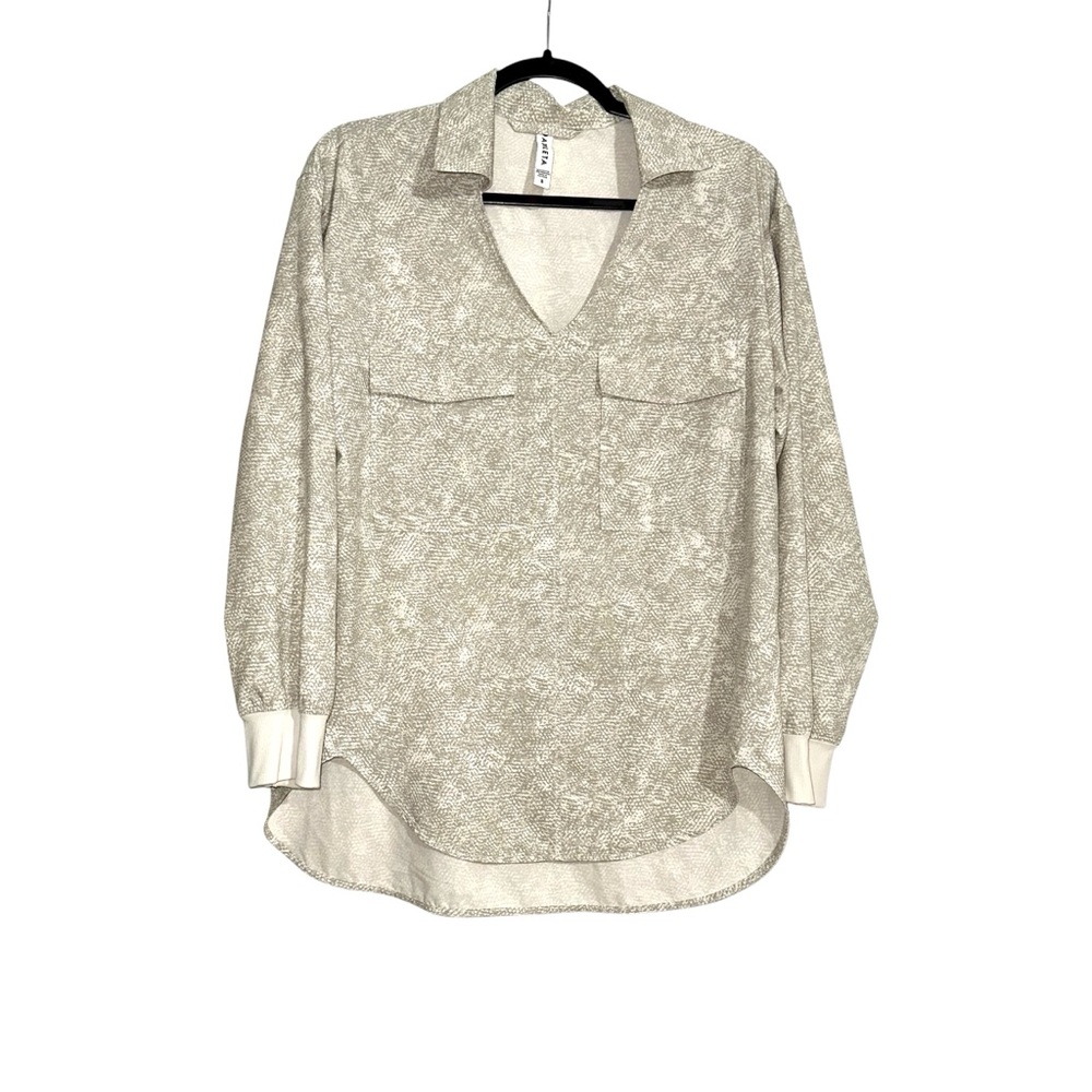 Athleta Zuma Printed Long Sleeve Collared V-neck Cream Top SMALL in Viper Gray